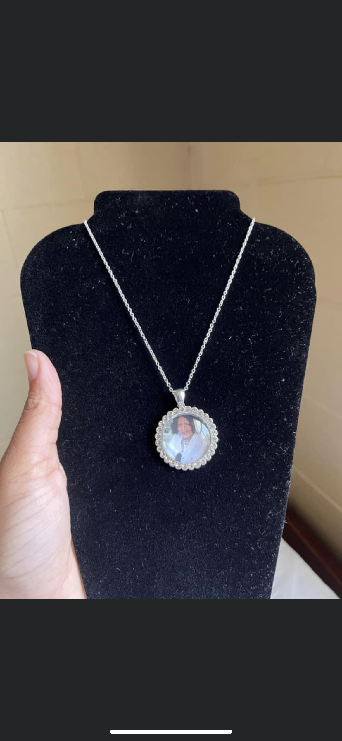 Custom pendant necklaces